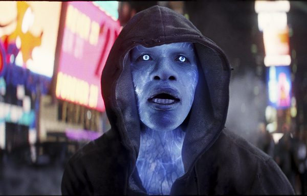 Max Dillon (Jamie Foxx) gets turned into Electro