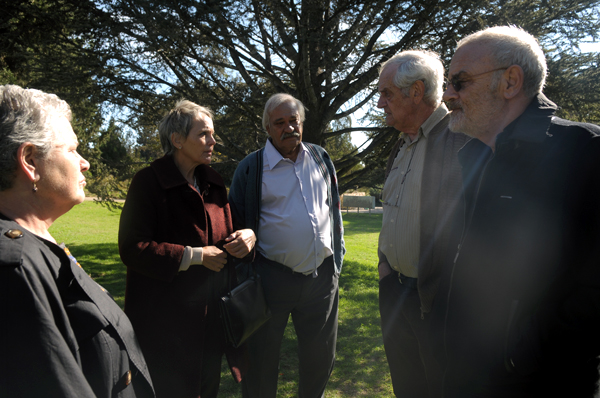 Aliza Rozen as Yana, Levana Finkelshtein as Levana, Ze'ev Revah as Yehezkel, Ilan Dar as Dr. Daniel and Rafael Tabor as Raffi in THE FAREWELL PARTY.