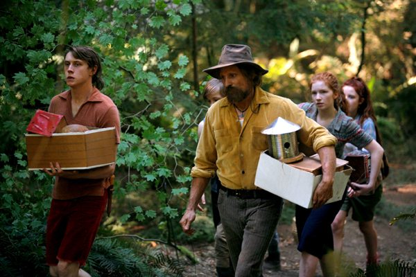 George MacKay stars as Bo, Nicholas Hamilton as Rellian, Viggo Mortensen as their dad Ben, Annalise Basso as Vespyr and Samantha Isler as Kielyr in CAPTAIN FANTASTIC, a Bleecker Street release. Credit: Erik Simkins / Bleecker Street