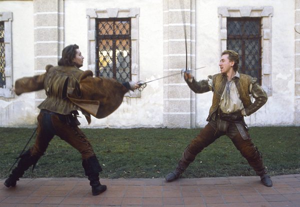 Iain Glen as Hamlet faces off against Gary Olman as Rosencrantz
