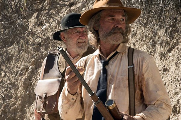 Sheriff Hunt (Kurt Russell), Chicory (Richard Jenkins) in Bone Tomahawk