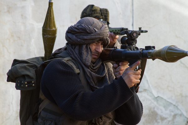 Terrorists attack the Embassy in JARHEAD 3