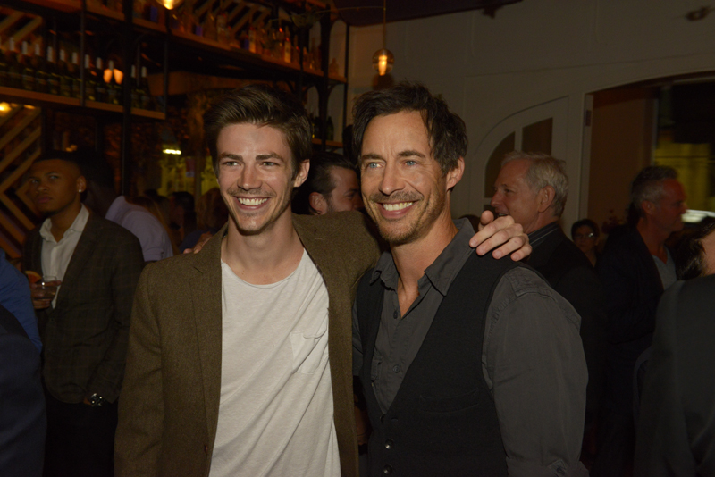 Pictured (L-R): Grant Gustin and Tom Cavanagh of "The Flash" -- Photo: Tim Kuratek /The CW