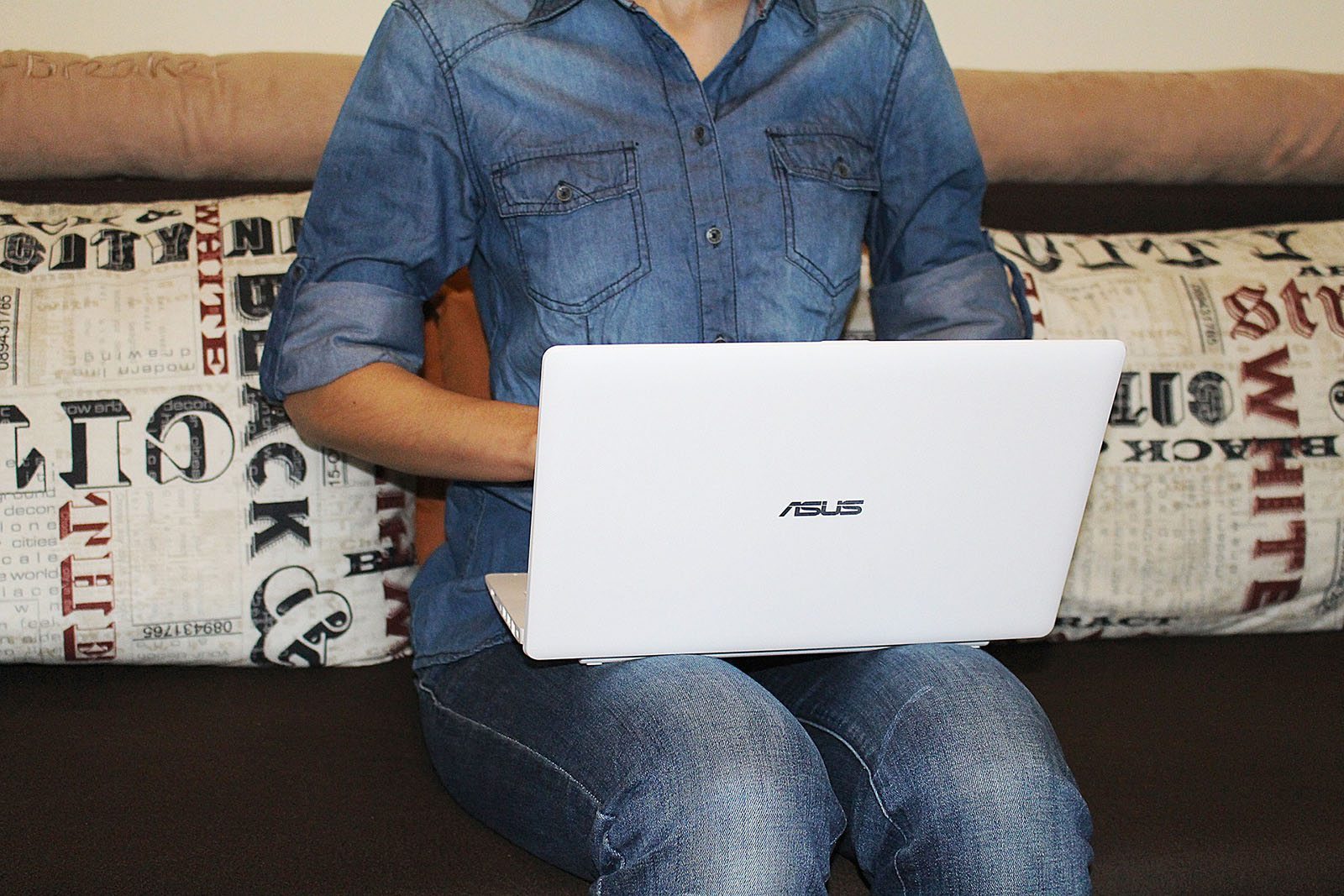 Online Entertainment