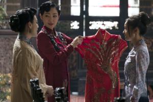Pan Li Lan (Huang Peijia), Madam Lim (Angeline Tan) and Yan Hong (Jojo Goh)
